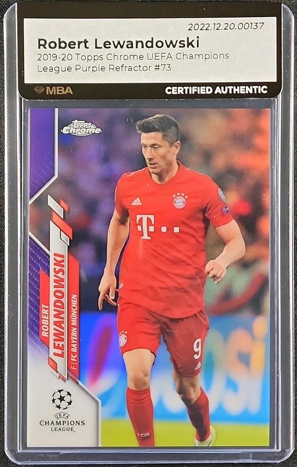 2019 Topps Chrome UEFA Purple Refractor Robert Lewandowski /250 #73 MBA AUTH