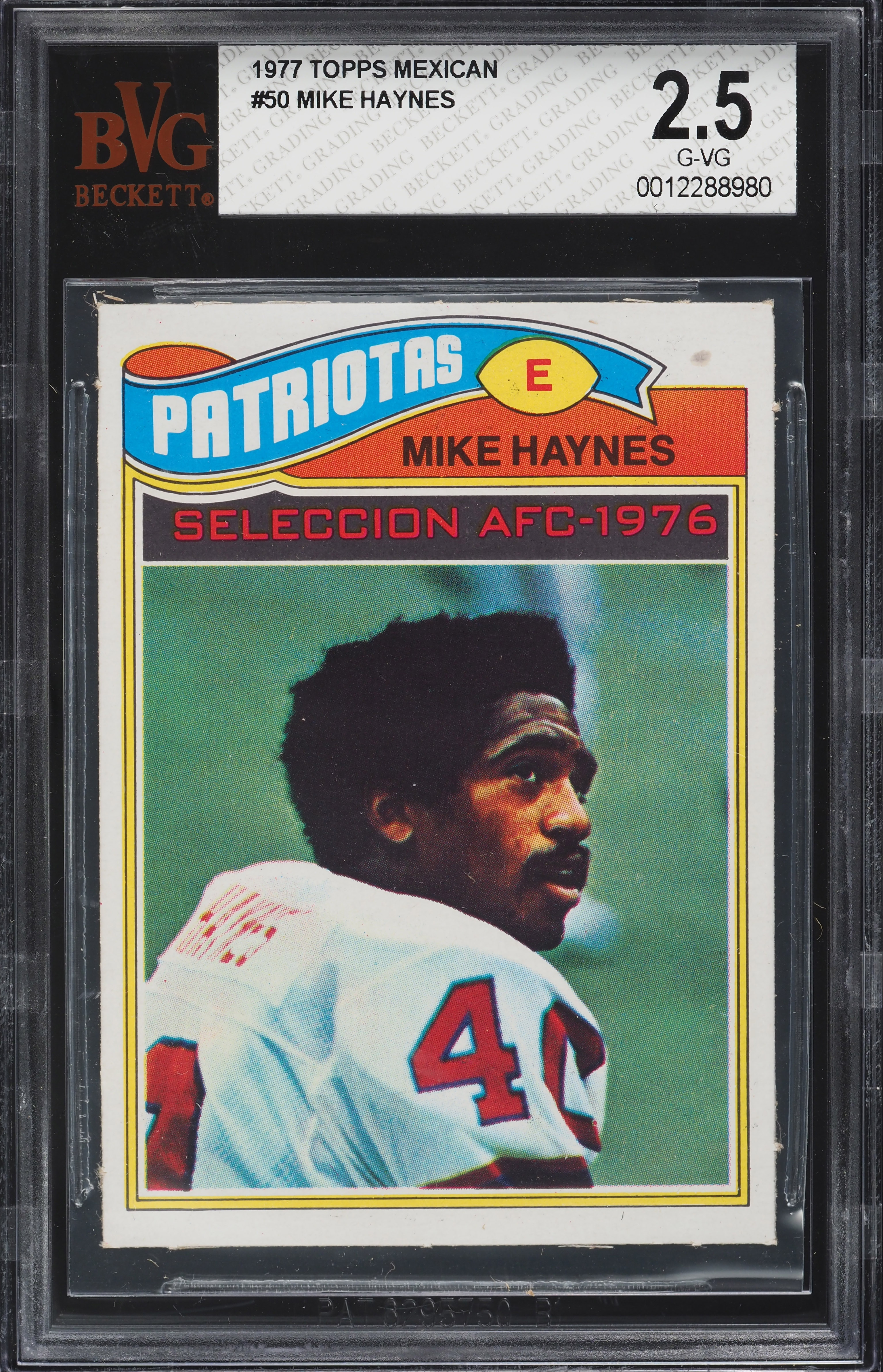 1977 Topps Mexican Football Mike Haynes ROOKIE, ALL-PRO #50 BVG 2.5 GD+