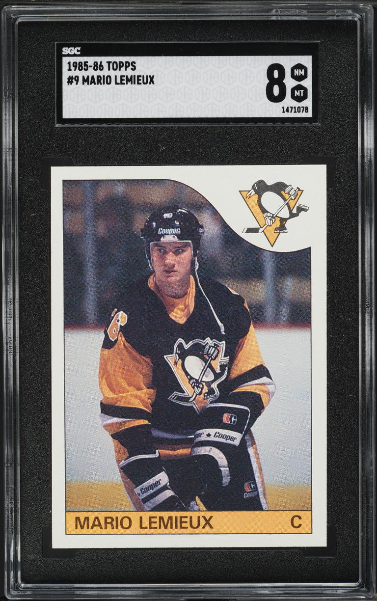 1985 Topps Hockey Mario Lemieux ROOKIE #9 SGC 8 NM-MT